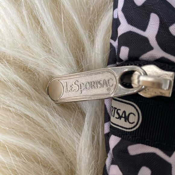 Lesportsac Deluxe Everyday bag Peppercorn, adjustable crossbody- New w/o tag - Picture 3 of 7